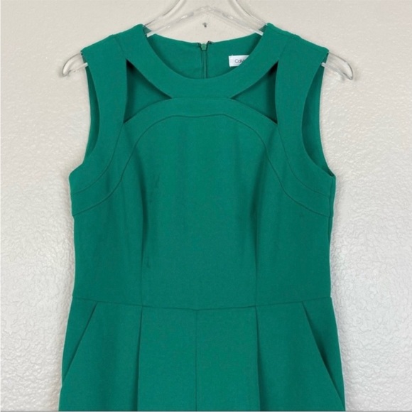 Calvin Klein Green Sleeveless Jumpsuit Romper with cutouts – Size 12 - Picture 5 of 10